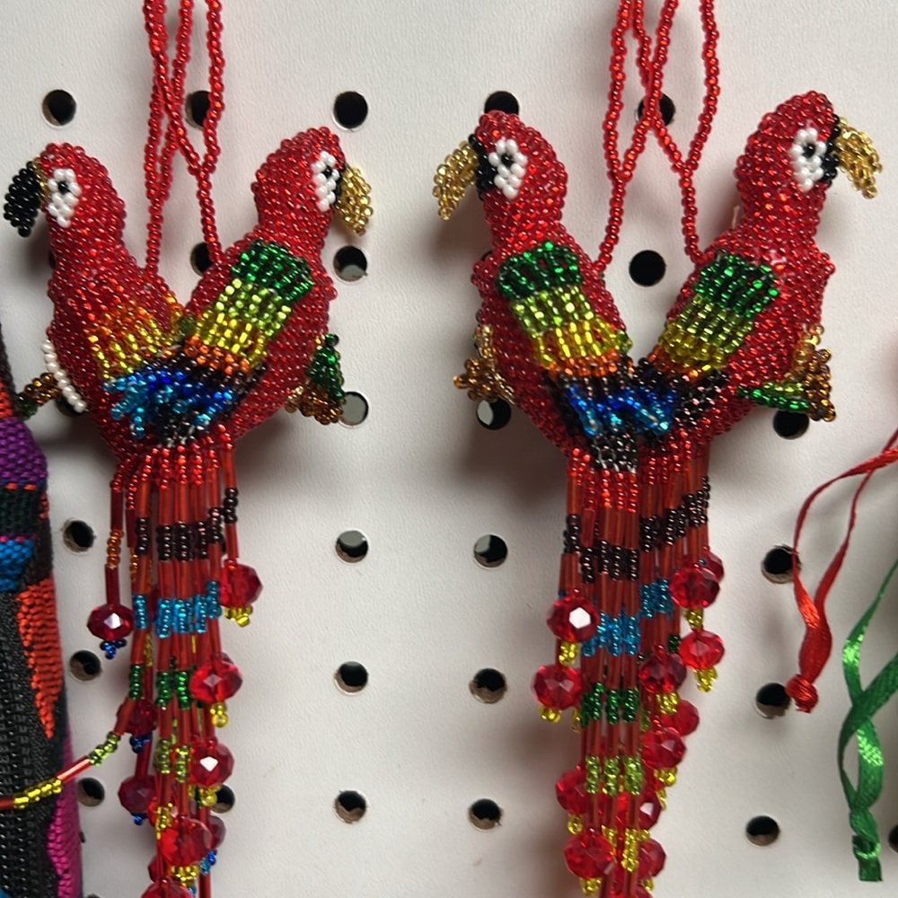 QUETZAL Bird or Hummingbird beaded charm Artisan made 5 inch long Guatemala - Picture 11 of 11